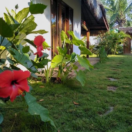 Nanas Homestay Bungalow Гили-Эйр Экстерьер фото