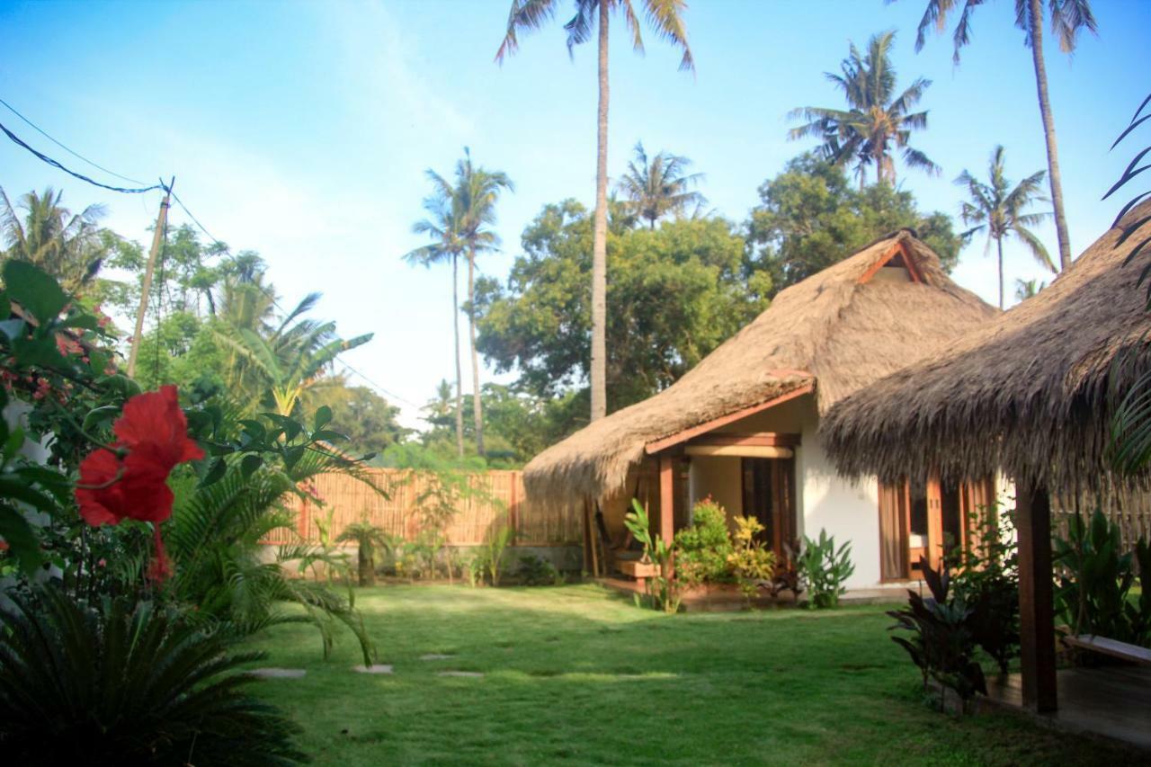 Nanas Homestay Bungalow Гили-Эйр Экстерьер фото